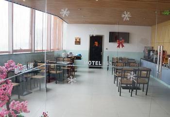 Motel 168 Shanghai Pudong Huinan Metro Station Tesco Exterior photo